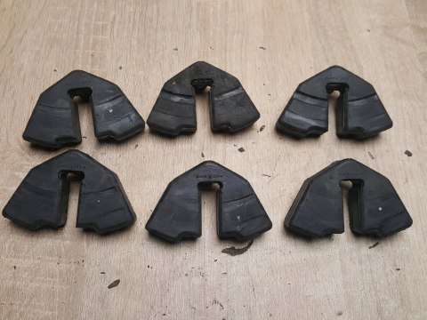 SUZUKI LS 650 SAVAGE GUMY ZABIERAKA KOŁA TYŁ SUZUKI LS 650 SAVAGE GUMY ZABIERAKA KOŁA TYŁ
