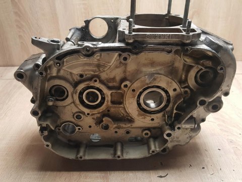SUZUKI LS 650 SAVAGE KARTERY BLOK SILNIKA KPL SUZUKI LS 650 SAVAGE KARTERY BLOK SILNIKA KPL