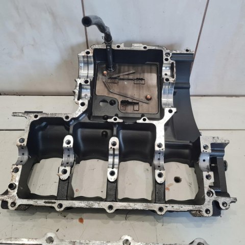 KAWASAKI Z800 KARTER KARTERY OBUDOWA BLOK SILNIKA KAWASAKI Z800 KARTER KARTERY OBUDOWA BLOK SILNIKA