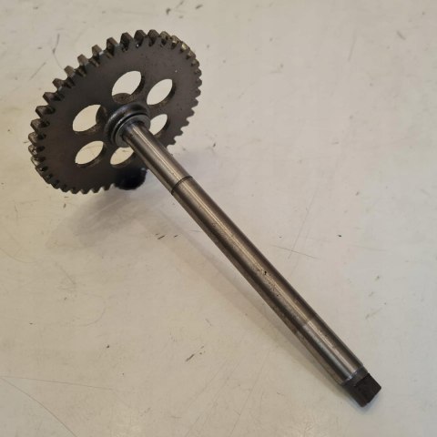 KAWASAKI Z800 WAŁEK ZDAWCZY POMPY OLEJU KAWASAKI Z800 WAŁEK ZDAWCZY POMPY OLEJU