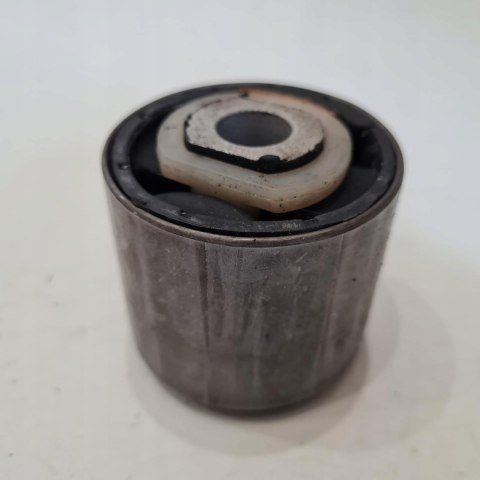 OPEL OMEGA B TULEJA SILENTBLOCK WAHACZA FEBI 02263 OPEL OMEGA B TULEJA SILENTBLOCK WAHACZA FEBI 02263