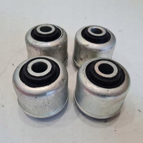 RENAULT MEGANE SCENIC I TULEJA SILENTBLOCK WAHACZA FEBI 09741 RENAULT MEGANE SCENIC I TULEJA SILENTBLOCK WAHACZA FEBI 09741