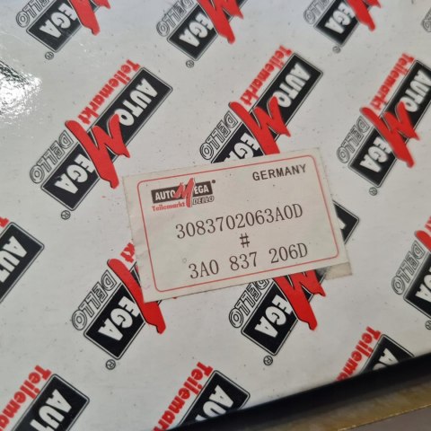 VW PASSAT B4 KLAMKA ZEWNĘTRZNA PRAWY PRZÓD 3083702063A0D