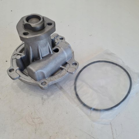 AUDI A4 B5 VW PASSAT B5 1.9 TDI POMPA WODY KRAFT 1500170 AUDI A4 B5 VW PASSAT B5 1.9 TDI POMPA WODY KRAFT 1500170