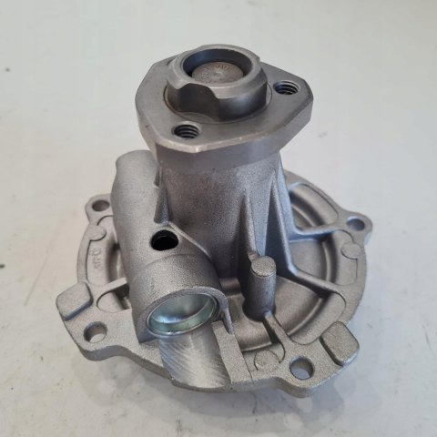 AUDI A4 B5 VW PASSAT B5 1.9 TDI POMPA WODY KRAFT 1500170 AUDI A4 B5 VW PASSAT B5 1.9 TDI POMPA WODY KRAFT 1500170
