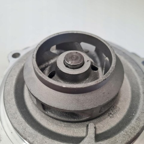AUDI A4 B5 VW PASSAT B5 1.9 TDI POMPA WODY KRAFT 1500170 AUDI A4 B5 VW PASSAT B5 1.9 TDI POMPA WODY KRAFT 1500170