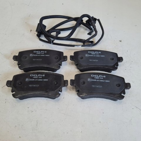 AUDI A4 B7 A6 C5 C6 KLOCKI HAMULCOWE KPL DELPHI LP1860 AUDI A4 B7 A6 C5 C6 KLOCKI HAMULCOWE KPL DELPHI LP1860