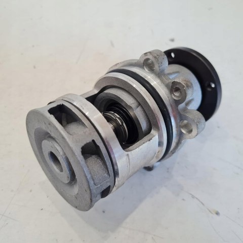 BMW 3 E36 316 318 POMPA WODY KRAFT 1502590 BMW 3 E36 316 318 POMPA WODY KRAFT 1502590