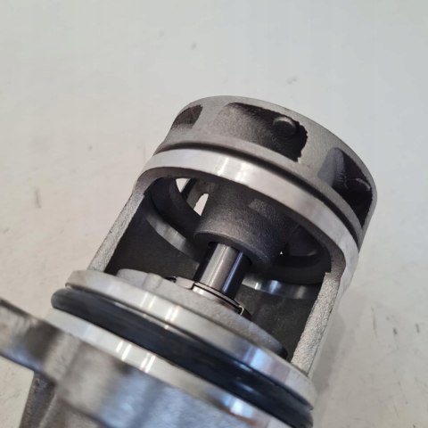 BMW 3 E36 316 318 POMPA WODY KRAFT 1502590 BMW 3 E36 316 318 POMPA WODY KRAFT 1502590