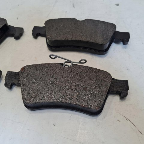 CITROEN C5 III FORD FOCUS II KLOCKI HAMULCOWE LPR 05P1236 CITROEN C5 III FORD FOCUS II KLOCKI HAMULCOWE LPR 05P1236