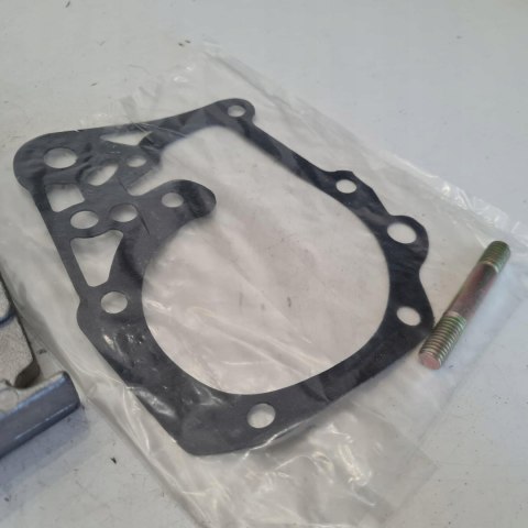 DACIA DOKKER DUSTER LOGAN 1.6 16V POMPA WODY BGA CP3282