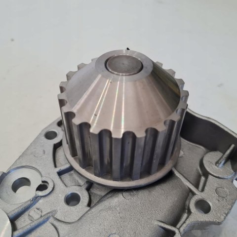 DACIA DOKKER DUSTER LOGAN 1.6 16V POMPA WODY BGA CP3282