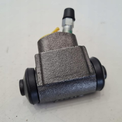 FORD ESCORT CYLINDEREK HAMULCOWY HART 218 480 FORD ESCORT CYLINDEREK HAMULCOWY HART 218 480