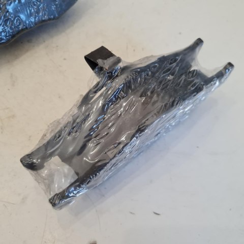 FORD MONDEO I II KLOCKI HAMULCOWE KRAFT 6002120 FORD MONDEO I II KLOCKI HAMULCOWE KRAFT 6002120