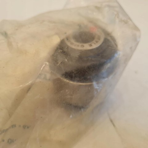 OPEL VECTRA B SAAB 9-5 TULEJA SILENTBLOCK WAHACZA MEYLE 616 010 0100 OPEL VECTRA B SAAB 9-5 TULEJA SILENTBLOCK WAHACZA MEYLE 616 010 0100