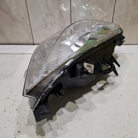 PEUGEOT PARTNER II 08-12 LAMPA REFLEKTOR PRAWY VALEO 043775 PEUGEOT PARTNER II 08-12 LAMPA REFLEKTOR PRAWY VALEO 043775