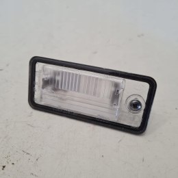 AUDI A3 8P A4 B6 B7 A6 C6 LAMPKA TABLICY REJESTRACYJNEJ 8E0807430A