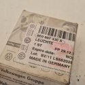AUDI A3 8P A4 B6 B7 A6 C6 LAMPKA TABLICY REJESTRACYJNEJ 8E0807430A