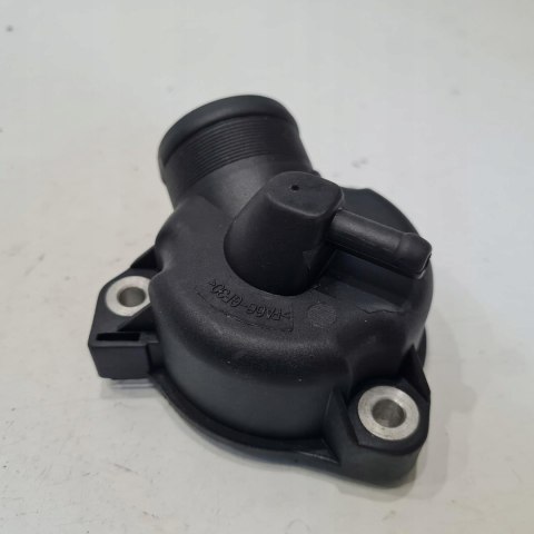 MERCEDES 190 W201 W123 W124 OBUDOWA TERMOSTATU 18-0168 MERCEDES 190 W201 W123 W124 OBUDOWA TERMOSTATU 18-0168