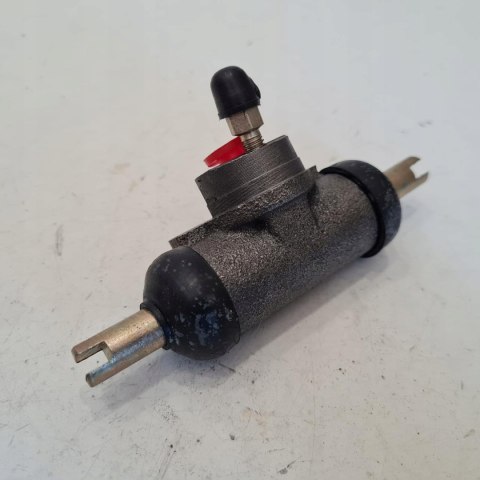 MERCEDES T1 CYLINDEREK HAMULCOWY MAXGEAR 19-0004 MERCEDES T1 CYLINDEREK HAMULCOWY MAXGEAR 19-0004