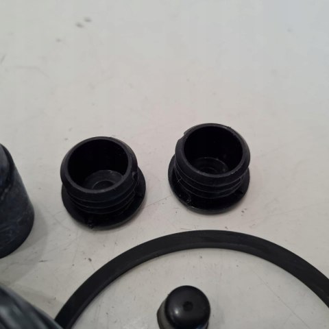 VW TRANSPORTER T4 ZESTAW NAPRAWCZY ZACISKU HAMULCOWEGO AUTOFREN D4099