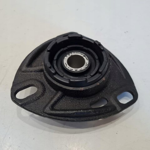 AUDI A4 B5 A6 C5 1.9 TDI MOCOWANIE AMORTYZATORA PRZÓD 30674 AUDI A4 B5 A6 C5 1.9 TDI MOCOWANIE AMORTYZATORA PRZÓD 30674