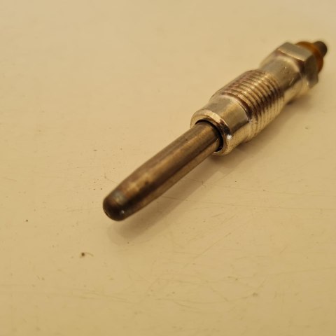 BMW 3 5 E30 E36 E34 E39 TD TDS ŚWIECA ŻAROWA MAXGEAR 66-0001 BMW 3 5 E30 E36 E34 E39 TD TDS ŚWIECA ŻAROWA MAXGEAR 66-0001
