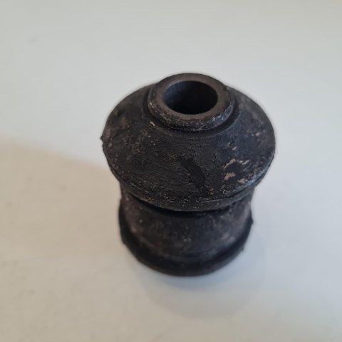 OPEL ASTRA F VECTRA A TULEJA SILENTBLOCK WAHACZA 21652943 OPEL ASTRA F VECTRA A TULEJA SILENTBLOCK WAHACZA 21652943