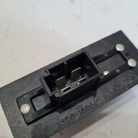 FORD MONDEO I REZYSTOR NAWIEWU OPORNICA 6716733 FORD MONDEO I REZYSTOR NAWIEWU OPORNICA 6716733