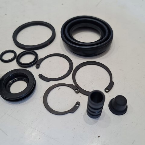 NISSAN PRIMERA P10 P11 ZESTAW NAPRAWCZY ZACISKU FRENKIT 234005 NISSAN PRIMERA P10 P11 ZESTAW NAPRAWCZY ZACISKU FRENKIT 234005