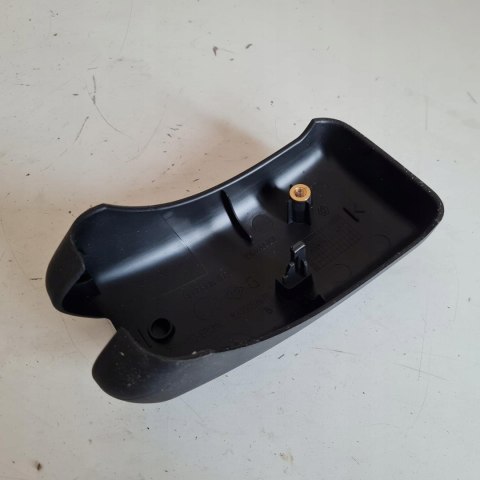 RENAULT MASTER OPEL MOVANO OSŁONA ZAWIASU DRZWI LEWY TYŁ 8200057679 RENAULT MASTER OPEL MOVANO OSŁONA ZAWIASU DRZWI LEWY TYŁ 8200057679