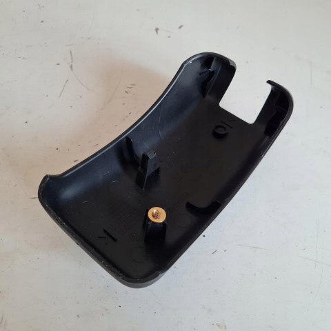 RENAULT MASTER OPEL MOVANO OSŁONA ZAWIASU DRZWI LEWY TYŁ 8200057679 RENAULT MASTER OPEL MOVANO OSŁONA ZAWIASU DRZWI LEWY TYŁ 8200057679