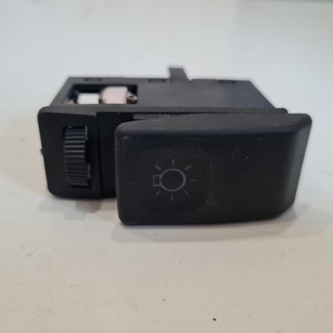 VOLKSWAGEN GOLF II JETTA PRZEŁĄCZNIK WŁĄCZNIK ŚWIATEŁ