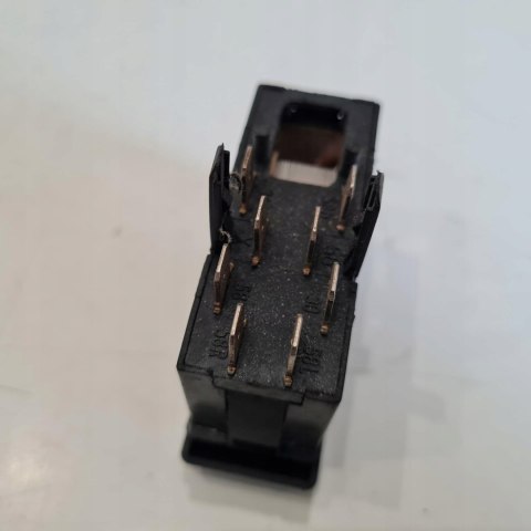 VOLKSWAGEN GOLF II JETTA PRZEŁĄCZNIK WŁĄCZNIK ŚWIATEŁ