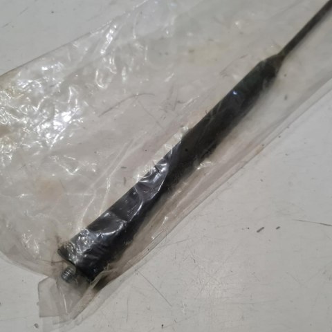 ANTENA SAMOCHODOWA BAT UNIWERSALNA ANTENA SAMOCHODOWA BAT UNIWERSALNA