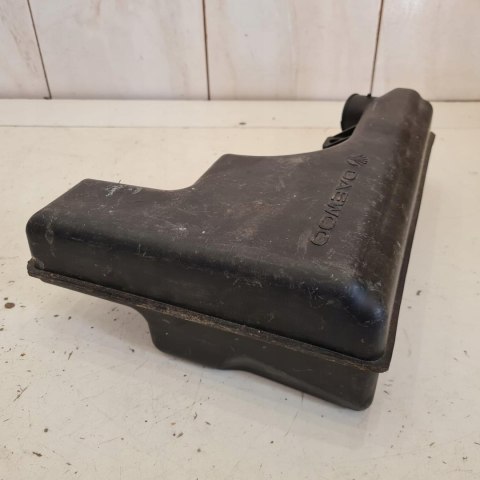 DAEWOO NUBIRA 2.0 16V REZONATOR POWIETRZA GÓRNY 96319873 DAEWOO NUBIRA 2.0 16V REZONATOR POWIETRZA GÓRNY 96319873