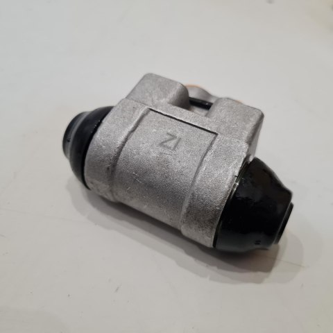 HYUNDAI ACCENT GETZ CYLINDEREK HAMULCOWY 58380-02000 HYUNDAI ACCENT GETZ CYLINDEREK HAMULCOWY 58380-02000
