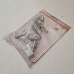 NISSAN MICRA K12 ZESTAW MONTAŻOWY SZCZĘK HAMULCOWYCH QUICK BRAKE 0827