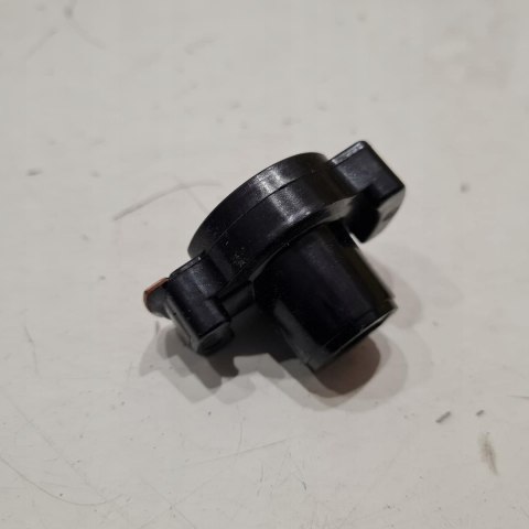 VOLKSWAGEN GOLF III VENTO 1.6 1.8 PALEC ROZDZIELACZA ZAPŁONU 506 640