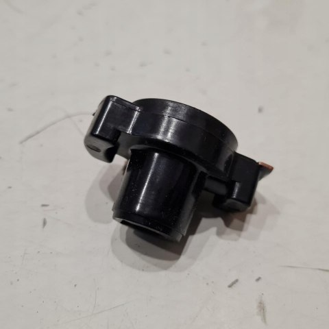 VOLKSWAGEN GOLF III VENTO 1.6 1.8 PALEC ROZDZIELACZA ZAPŁONU 506 640