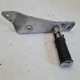 YAMAHA XV 125 250 VIRAGO SET PODNÓŻEK MOCOWANIE PRAWY
