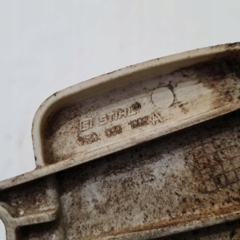 STIHL MS 180 C OSŁONA OBUDOWA SZARPAKA STARTERA STIHL MS 180 C OSŁONA OBUDOWA SZARPAKA STARTERA