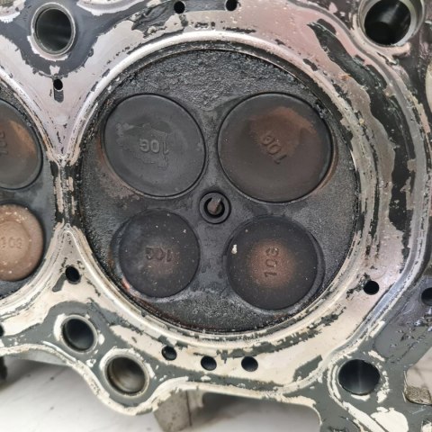 SUZUKI AN 650 BURGMAN 02-12 GŁOWICA WAŁKI MOSTKI ZAWORY KPL SUZUKI AN 650 BURGMAN 02-12 GŁOWICA WAŁKI MOSTKI ZAWORY KPL