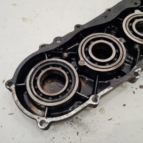 SUZUKI AN 650 BURGMAN 02-12 OBUDOWA KORPUS PRZEKŁADNI NAPĘDU SUZUKI AN 650 BURGMAN 02-12 OBUDOWA KORPUS PRZEKŁADNI NAPĘDU