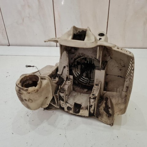 STIHL KM 56 OSŁONA OBUDOWA POKRYWA ZBIORNIK PALIWA KPL STIHL KM 56 OSŁONA OBUDOWA POKRYWA ZBIORNIK PALIWA KPL