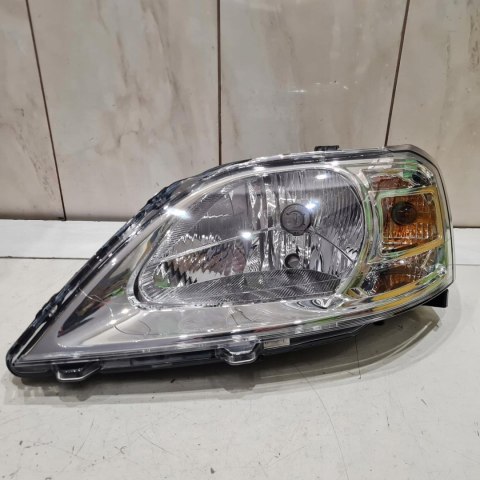 DACIA LOGAN 09-13 LAMPA REFLEKTOR LEWY OE 8200744753 DACIA LOGAN 09-13 LAMPA REFLEKTOR LEWY OE 8200744753
