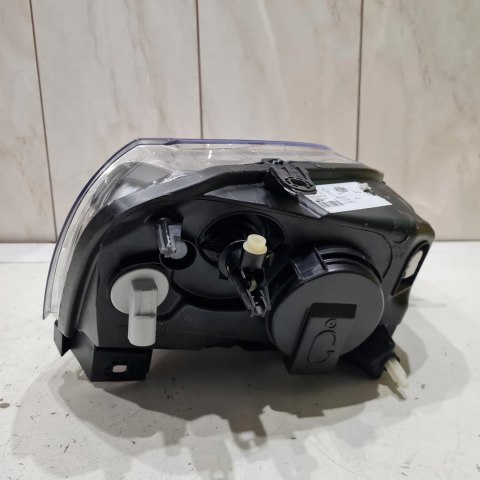 DACIA LOGAN 09-13 LAMPA REFLEKTOR LEWY OE 8200744753 DACIA LOGAN 09-13 LAMPA REFLEKTOR LEWY OE 8200744753