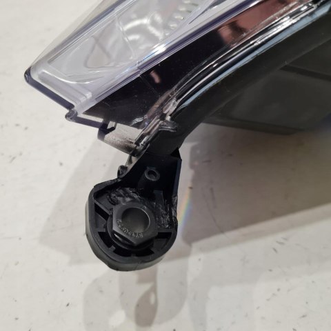 FIAT FIORINO CITROEN NEMO 07-14 LAMPA REFLEKTOR PRAWY 45560757 FIAT FIORINO CITROEN NEMO 07-14 LAMPA REFLEKTOR PRAWY 45560757