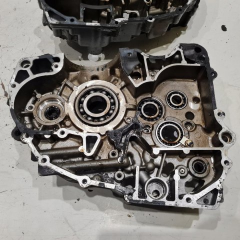 KTM DUKE 125 RC KARTERY OBUDOWA SILNIKA BLOK KOMPLET KTM DUKE 125 RC KARTERY OBUDOWA SILNIKA BLOK KOMPLET