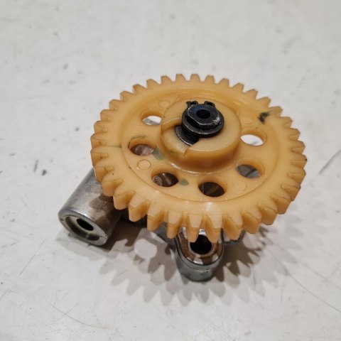 KTM DUKE 125 RC POMPA POMPKA OLEJU OLEJOWA KTM DUKE 125 RC POMPA POMPKA OLEJU OLEJOWA